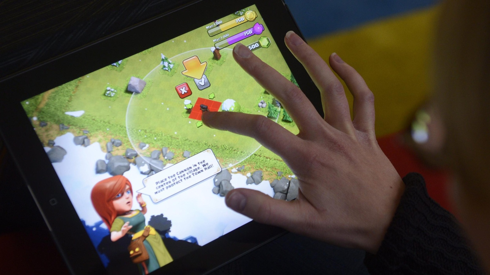 "كلاش أوف كلانز" تحصد 5 ملايين $ يوميا لمطوريها