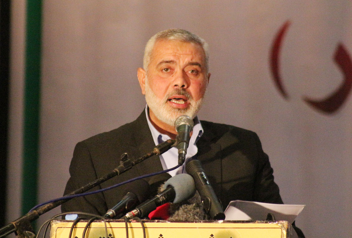 خلال المؤتمر