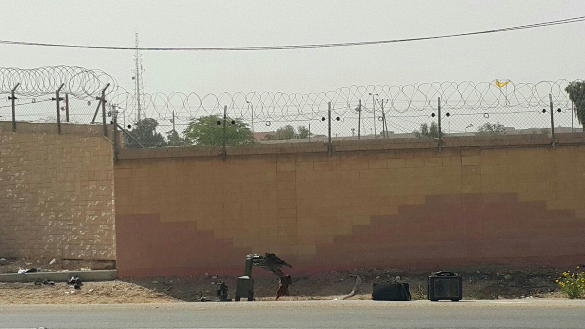 مكان اعتقال الشبان