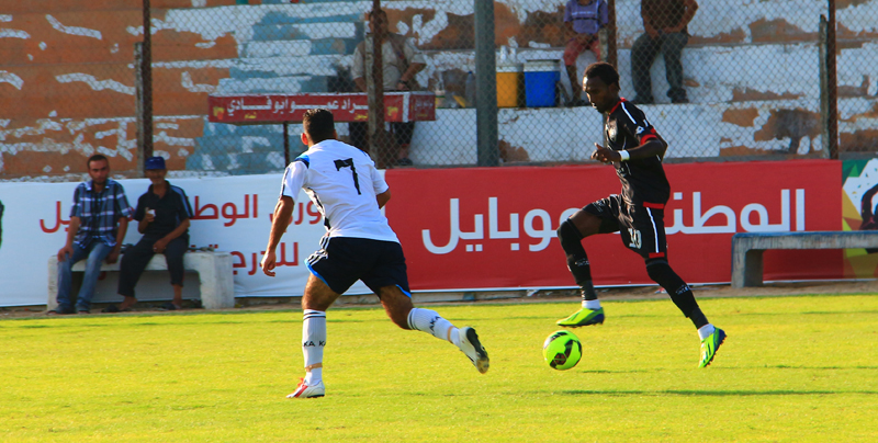 العبيد يمينا