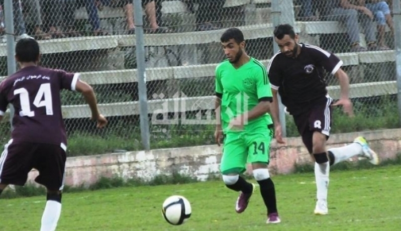 جانب من مباراة سابقة بين المجمع والرضوان