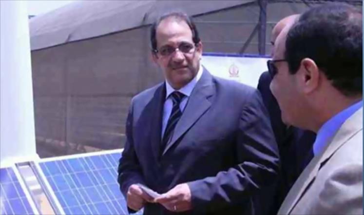 اللواء عباس كامل بتسيير 