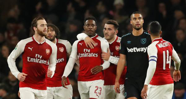 فرحة لاعبي أرسنال بالفوز