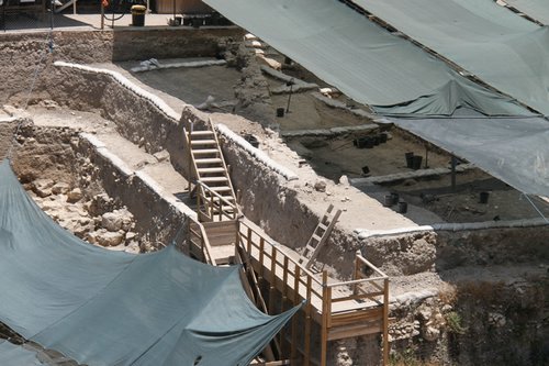 حفريات جديدة في محيط الأقصى