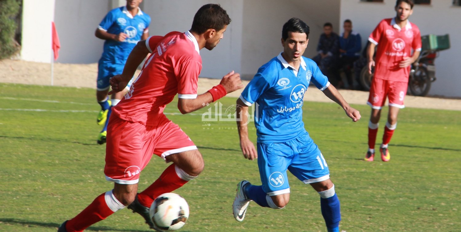 جانب من مباراة الشاطئ والأهلي