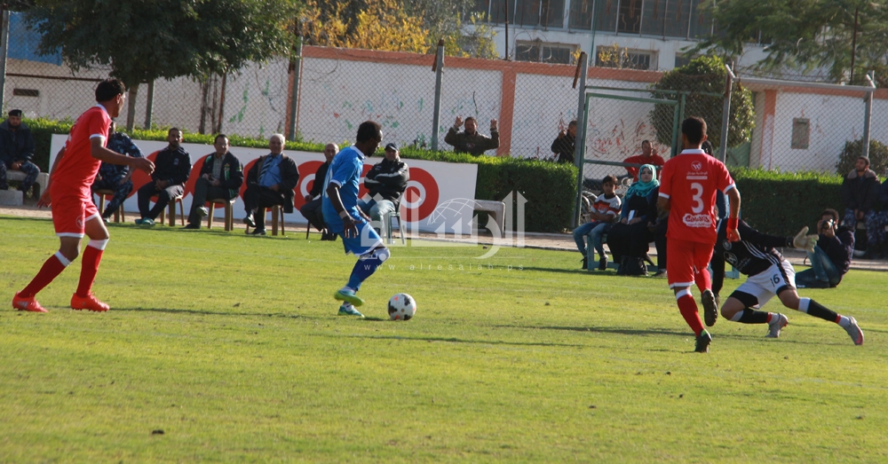 جانب من مباراة سابقة للشاطئ